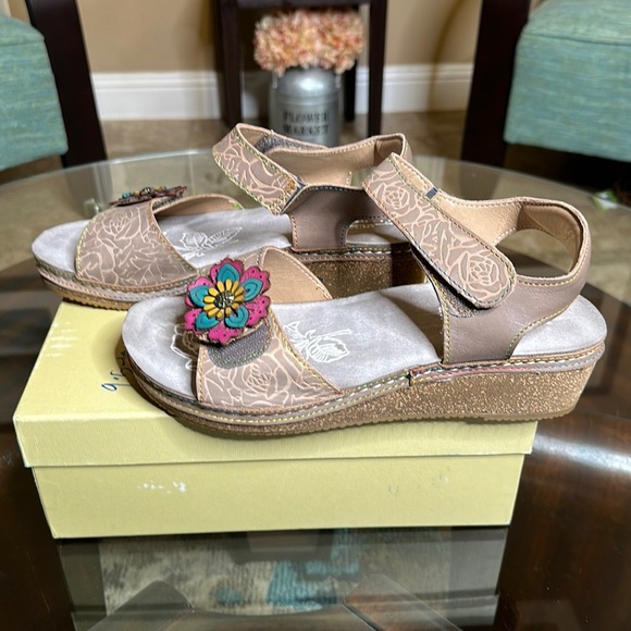 L'artiste By Spring Step Cuteness Sandals
Women's 9.5-10 /41 Grey Multic…‎ - Picture 3 of 9